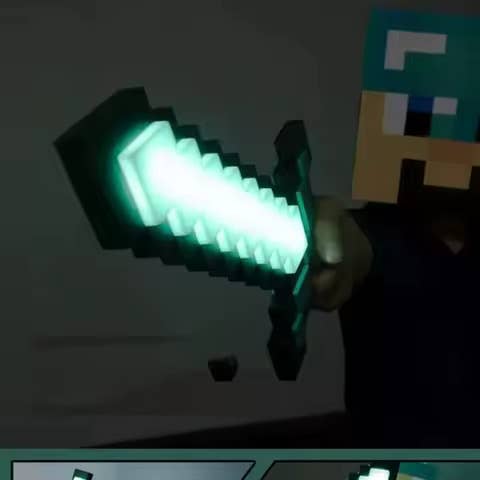 Pixel Diamant Sværd Lampe